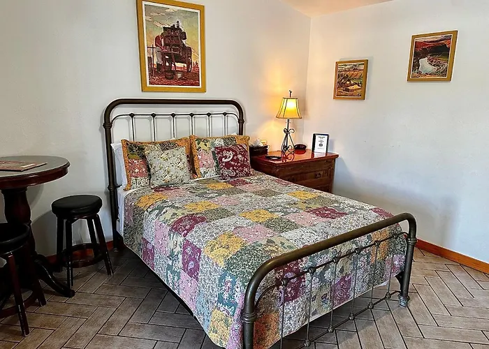 Buffalo Chip\'S Ranch House Motel