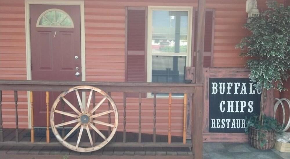 Buffalo Chip's Ranch House Motel 2*